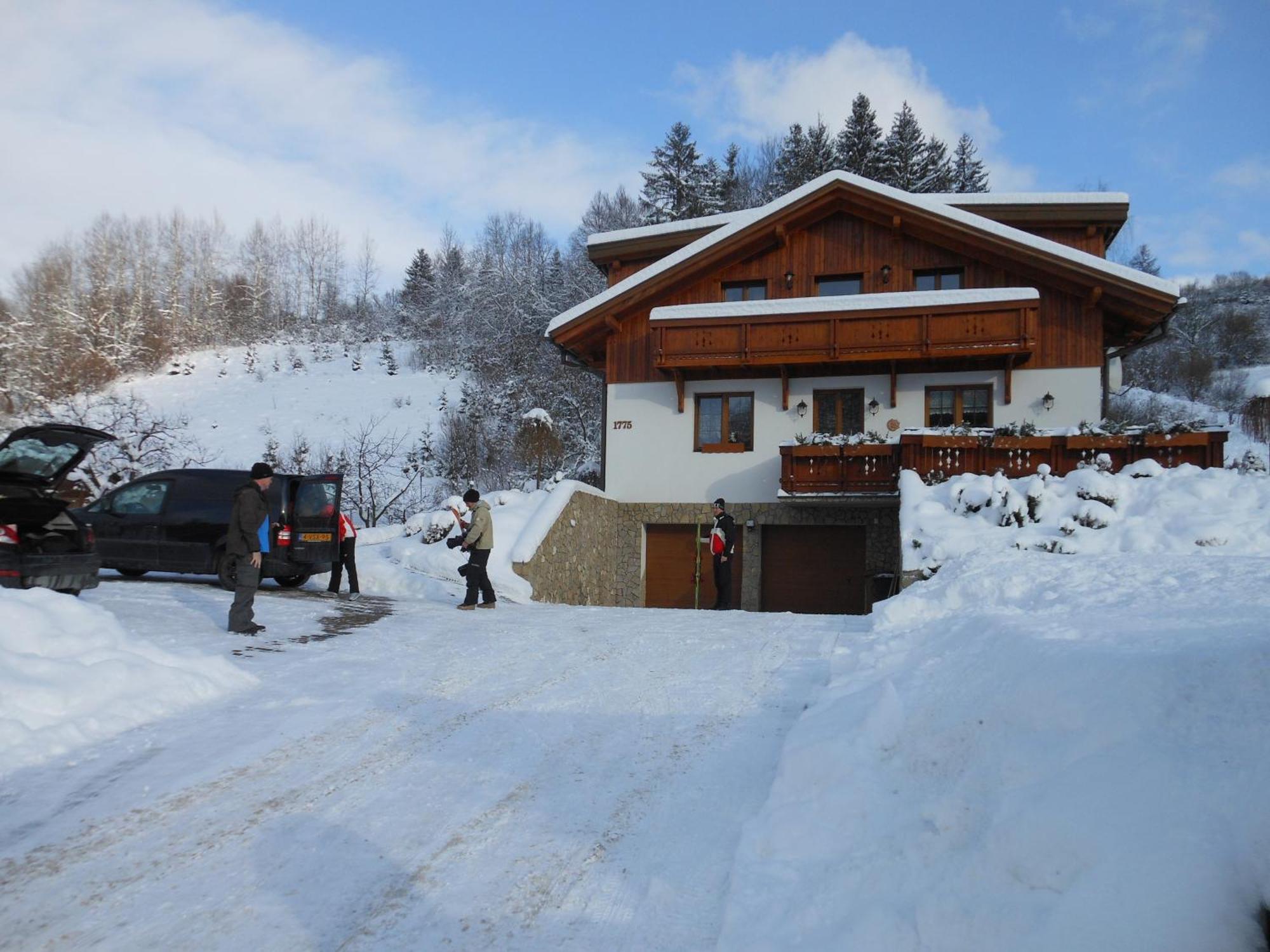 Margus Apartmany Oscadnica Luaran gambar